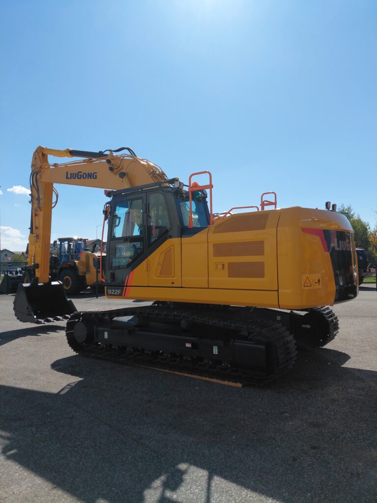 LiuGong 922F – pogled 7
